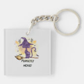 完全に邪悪 – 黒い魔女猫 キーホルダー (裏面)