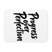 完成を超えた進歩 – 手書きやる気を起こさせる版 マグネット (横)