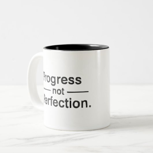 「完成を越えた進歩」を促すギフトマグ ツートーンマグカップ (正面左)