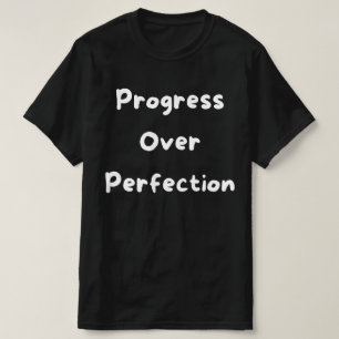 完成を越えて進歩する Tシャツ