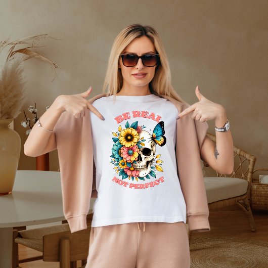 完璧で実在はない Tシャツ