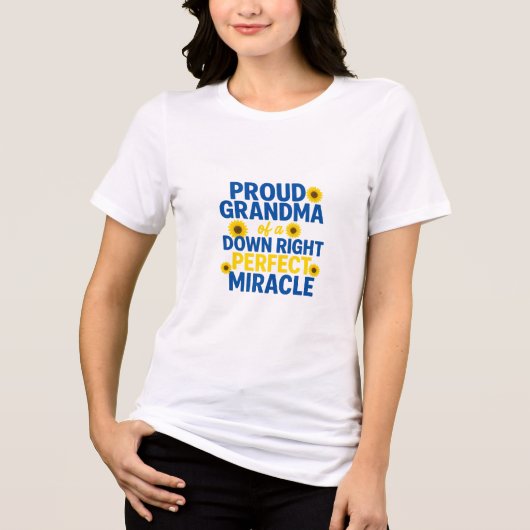完璧なる奇跡の誇れるおばあちゃん トライブレンドTシャツ (正面)