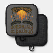 完璧なキャンプファイアおもしろいホットドッグにチャレッド 鍋敷き (正面/裏面)