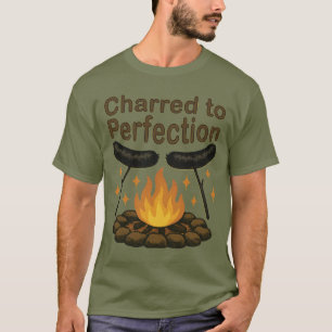 完璧なキャンプファイアおもしろいホットドッグにチャレッド Tシャツ