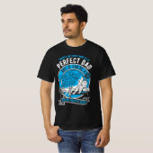 完璧なパパは魚釣りパパ Tシャツ (正面フル)