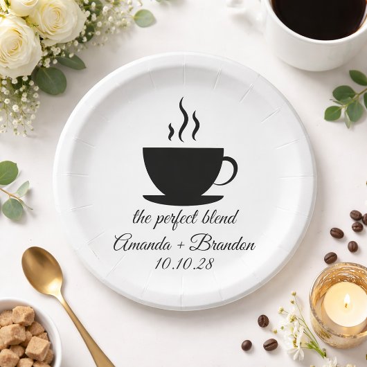完璧なブレンドホットコーヒ結婚ーの ペーパープレート