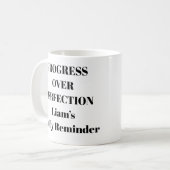 完璧なマグカップに向かって進やる気を起こさせるむ コーヒーマグカップ (正面左)