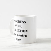 完璧なマグカップに向かって進やる気を起こさせるむ コーヒーマグカップ (正面左)