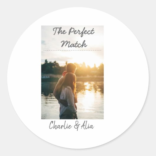 完璧なマッチ結婚のカップルの写真が追加さモダンれる ラウンドシール (正面)