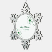 完璧なマッチ追加カップル名の日付テクスチャyea スノーフレークピューターオーナメント (右)