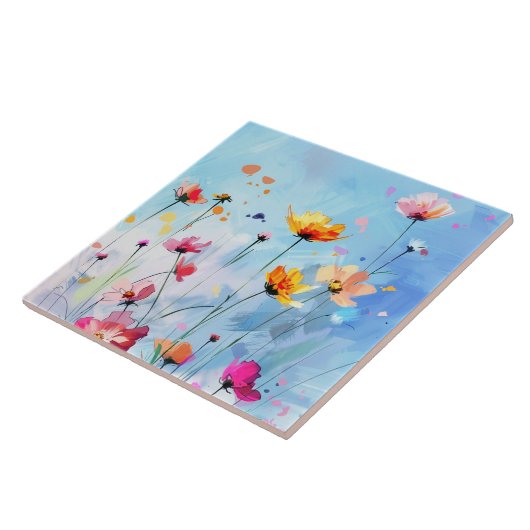 完璧な夏の日、晴れた空と咲く花 タイル (側面)