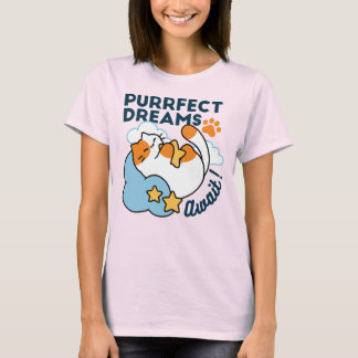 完璧な夢が待っている – かわいい寝猫の夢のような世界 Tシャツ