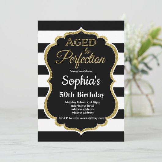 完璧な誕生日の招待に年齢を上げる 招待状 (スタンド正面)