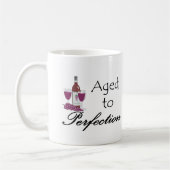 完璧なTシャツとギフトに熟成。 コーヒーマグカップ (左)