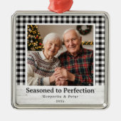 完璧に味付け – 祖父母の写真 メタルオーナメント (正面)