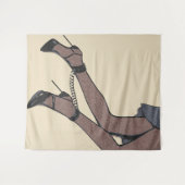 完璧に縛られた-ハイヒールとスカートの細身の女の子 タペストリー (正面(横))