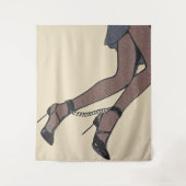 完璧に縛られた-ハイヒールとスカートの細身の女の子 タペストリー (正面)