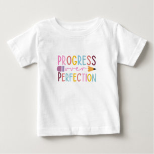 完璧より進歩 アート ベビーTシャツ