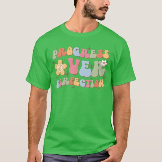 完璧より進歩 Backo School ファミリー Tシャツ (正面)