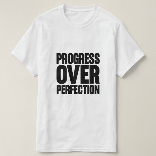 完璧より進歩 Tシャツ (デザイン正面)