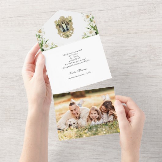 宗教的なイースターフォトホワイトリリー祈りの言葉 オールインワン招待状 (貼ってはがせる)