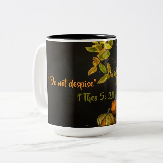 宗教的な聖句の緑離れのパンプキン ツートーンマグカップ (正面左)