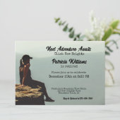 . .定年ハイキング次の冒険の女性を崖の上で 招待状 (スタンド正面)