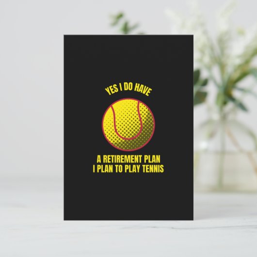 定年退職後のテニスボールおもしろいスポーツをテニスする サンキューカード (スタンド正面)