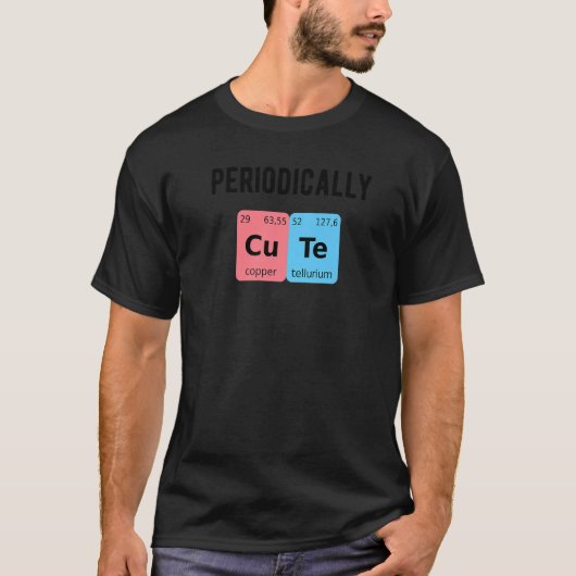 定期的にかわいい化学愛PhD学生Chemi Tシャツ (正面)