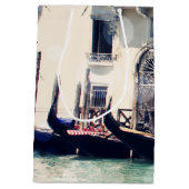 宛先 |ヴェネツィアのウォーターフロント写真 ミディアムペーパーバッグ (裏面)