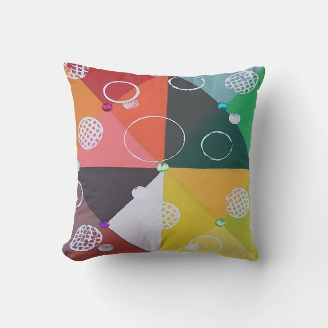 宝石で飾られたテラスの枕 クッション (正面)