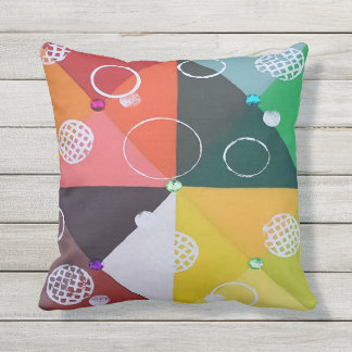 宝石で飾られたテラスの枕 クッション