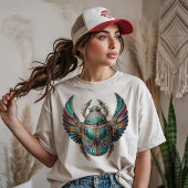 宝石で飾られた甲虫 Tシャツ
