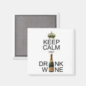 宝石で飾ら保れたクラウン落ち着いてワインを飲む マグネット (正面/裏面)