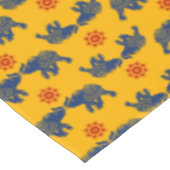 宝石で飾ら王室のれた象の青、赤、金ゴールド テーブルクロス (アングル)