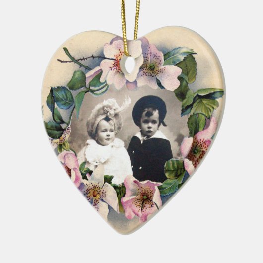 宝石のモノグラムの写真テンプレートを持つ野生のバラ セラミックオーナメント (左)