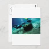 宝箱と水中のスキューバダイバー ポストカード (正面/裏面)
