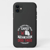 実在英雄は衣服ケープズ彼らは衣服犬タグ Case-Mate iPhoneケース (裏面)