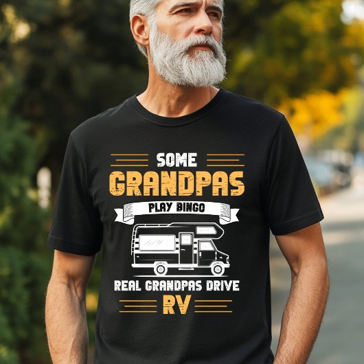 実在Grandpas Drive RV – キャンパおもしろいーデザイン Tシャツ