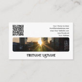 実在QRコード事務モダン建物 名刺 (裏面)