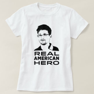 実質のアメリカの英雄 Tシャツ