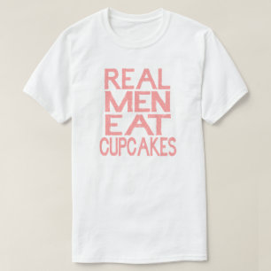 実質の人はカップケーキのTシャツのピンクを食べます Tシャツ