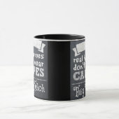 実質の英雄は教える岬を身に着けていません マグカップ (中央)