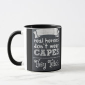 実質の英雄は教える岬を身に着けていません マグカップ (左)