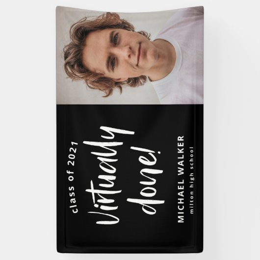 実質的に卒業発表を行う 横断幕 (縦)