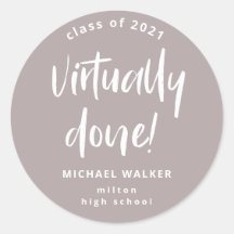 実質的に卒業発表クラシックまたは