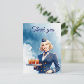 客室乗務員が飲み物をサービスしています ポストカード (スタンド正面)