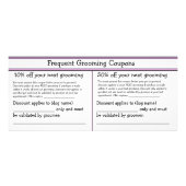 宣伝用資料に手入れをしているペット ラックカード (裏面)