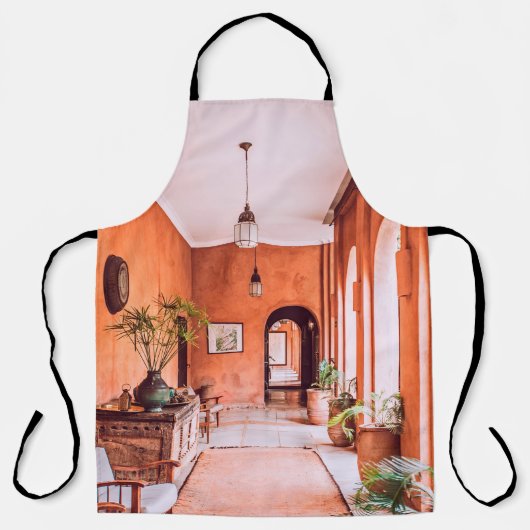 室内のエリア近傍に植物を有するプランター エプロン (正面)