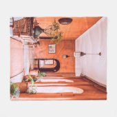 室内のエリア近傍に植物を有するプランター フリースブランケット (正面(横))